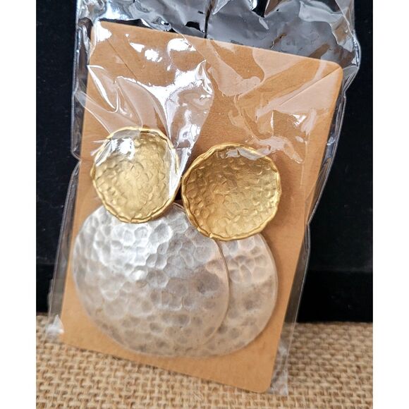 Silverstone Hammered Disc Earrings with top Goldtone Concave Circle Lightweight - Picture 4 of 4